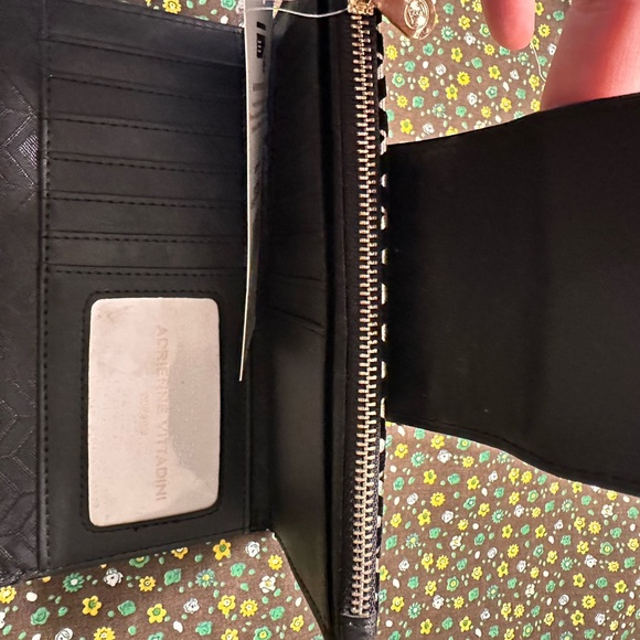 Adrienne Vittadini, NWT Wallet, Mettalic - Picture 7 of 15